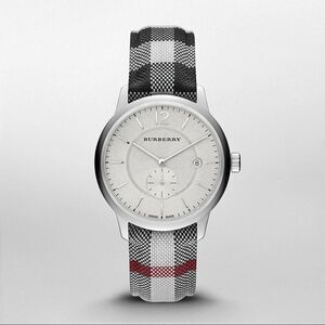 NIB Burberry Watch - The Classic Horseferry